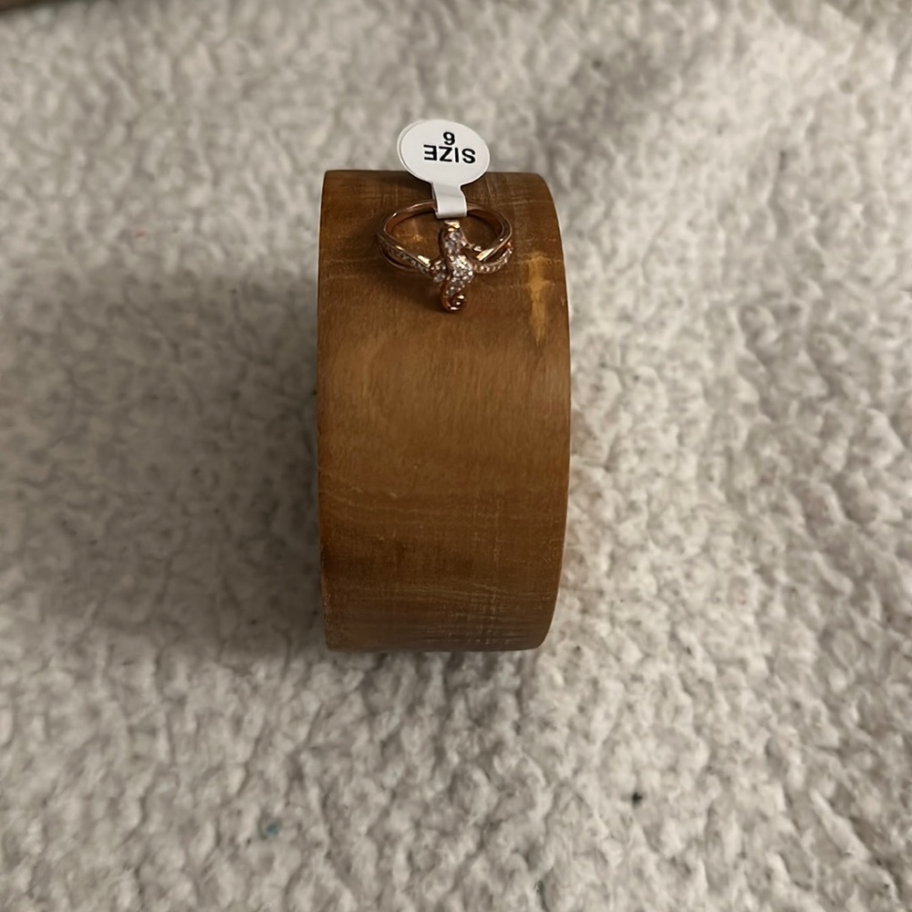 Fragrant Jewels Sea La Vie Seahorse Ring
